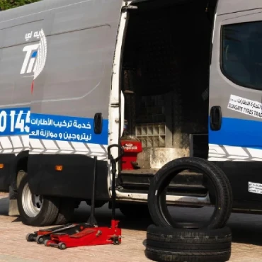 Best mobile van tyre change services in UAE