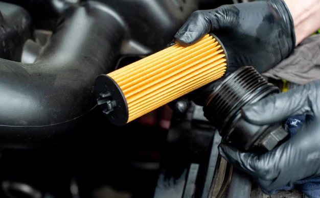 Oil Filter Replacement Service in UAE for Cleaner Engine Performance at Budget-Friendly Prices